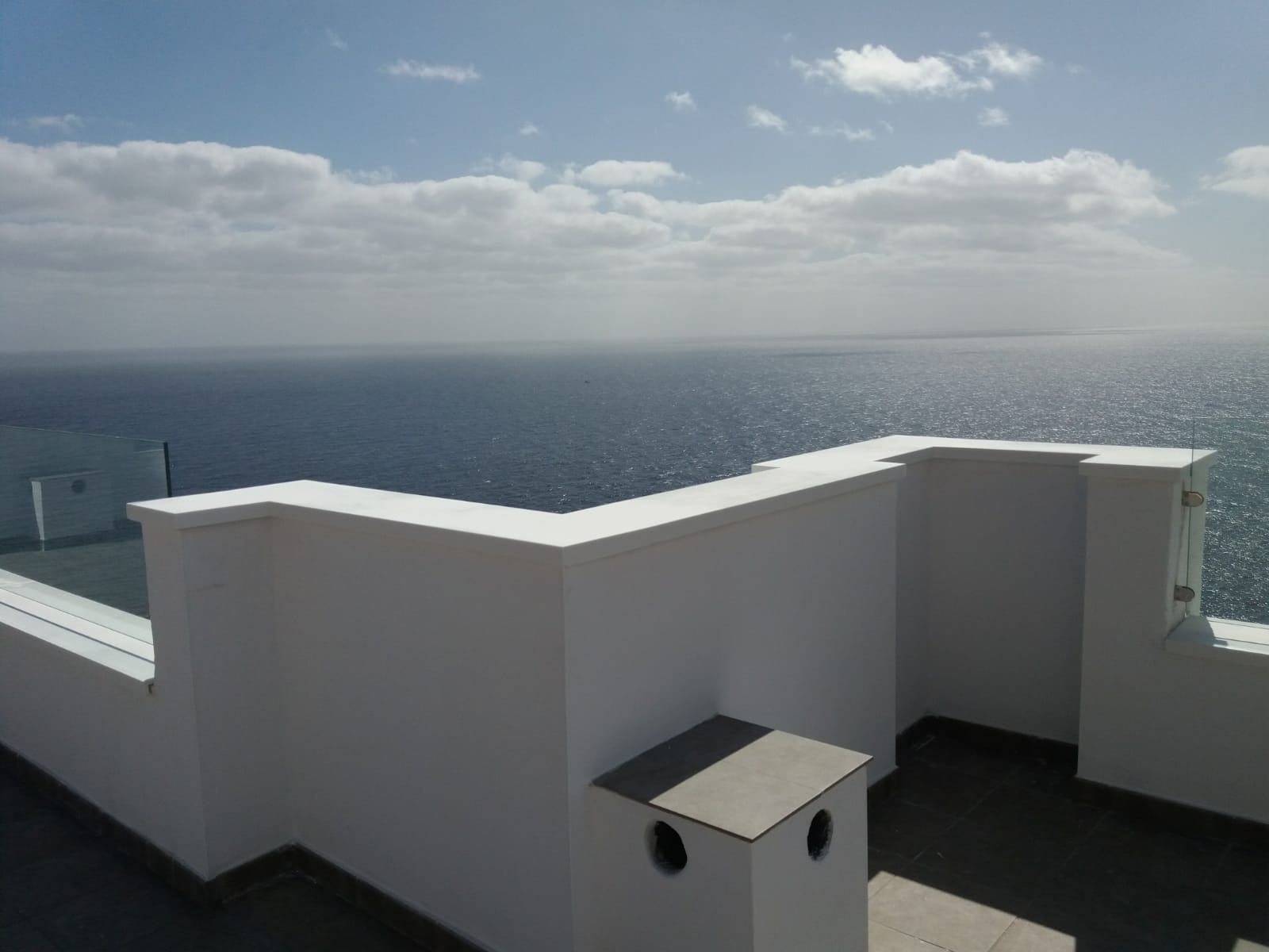 Cubremuros de Solid Surface